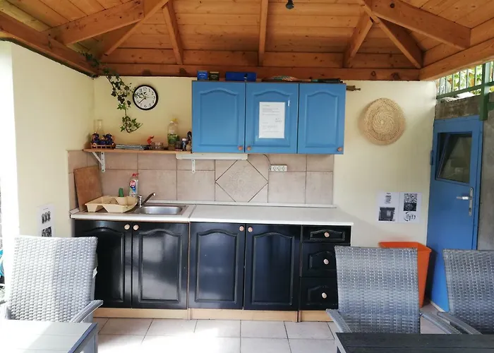 Gyoengyszem Vendeghaz 3* Eğri