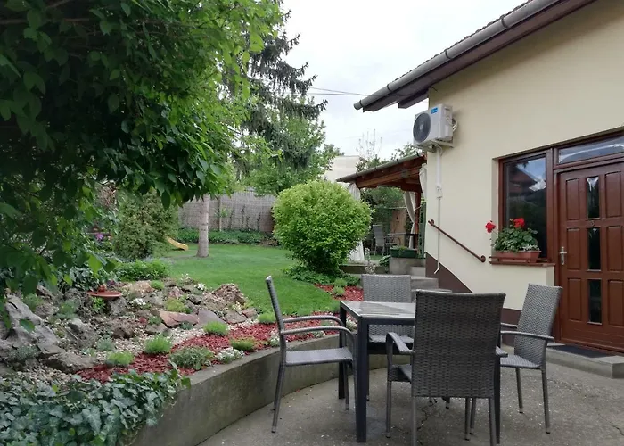 Gyoengyszem Vendeghaz 3*