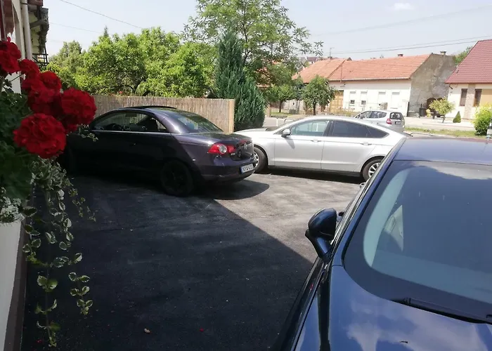 Gyoengyszem Vendeghaz Eğri