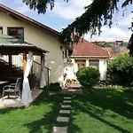 Guest house Gyoengyszem Vendeghaz Eger