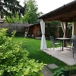 Gyoengyszem Vendeghaz 3* Eger