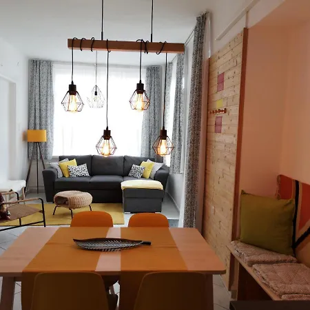 Gyoengyszem Vendeghaz Πανσιόν Έγκερ