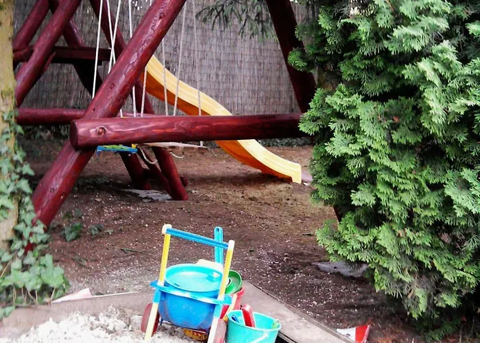 Gyoengyszem Vendeghaz إغير