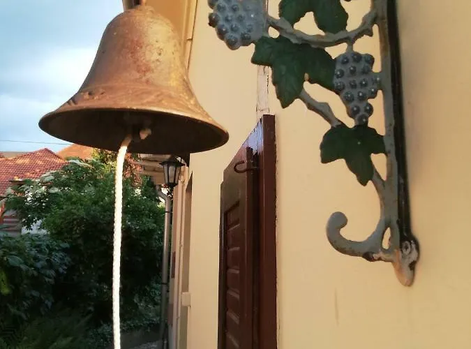 Gyoengyszem Vendeghaz 3*