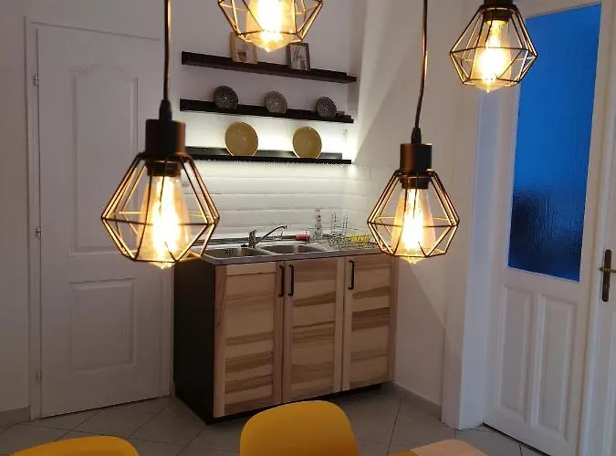 بيت ضيافة Gyoengyszem Vendeghaz إغير