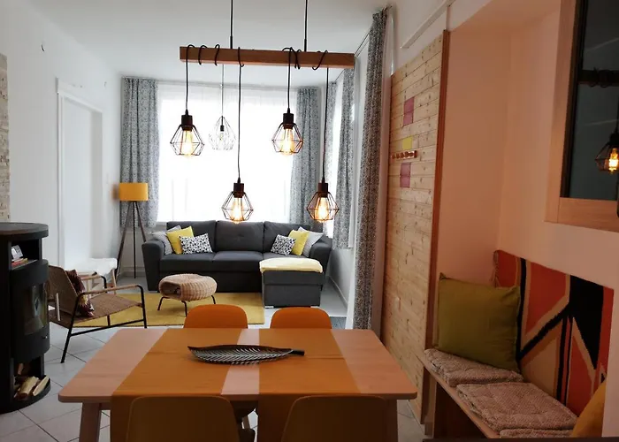 Gyoengyszem Vendeghaz بيت ضيافة إغير